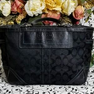 COACH-GALLERY BLACK SIGNATURE JACQUARD TOTE